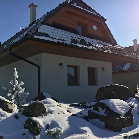 Mia * Stará Lesná