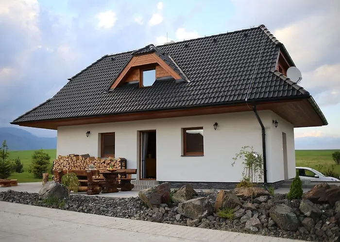 Semesterbostad Mia *